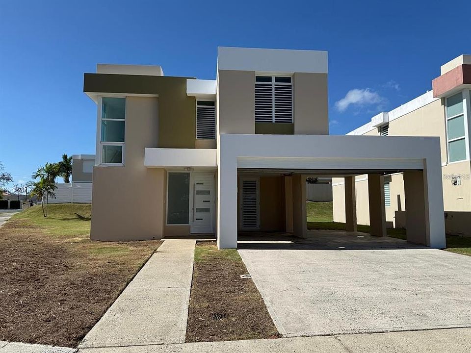 1st image of 42 CALLE CAOBA