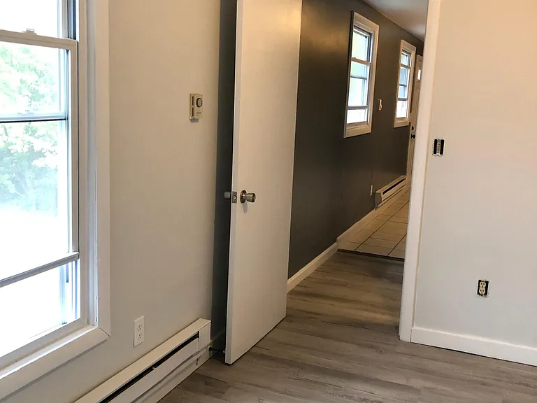 52 Daniel Ave — Photo 6