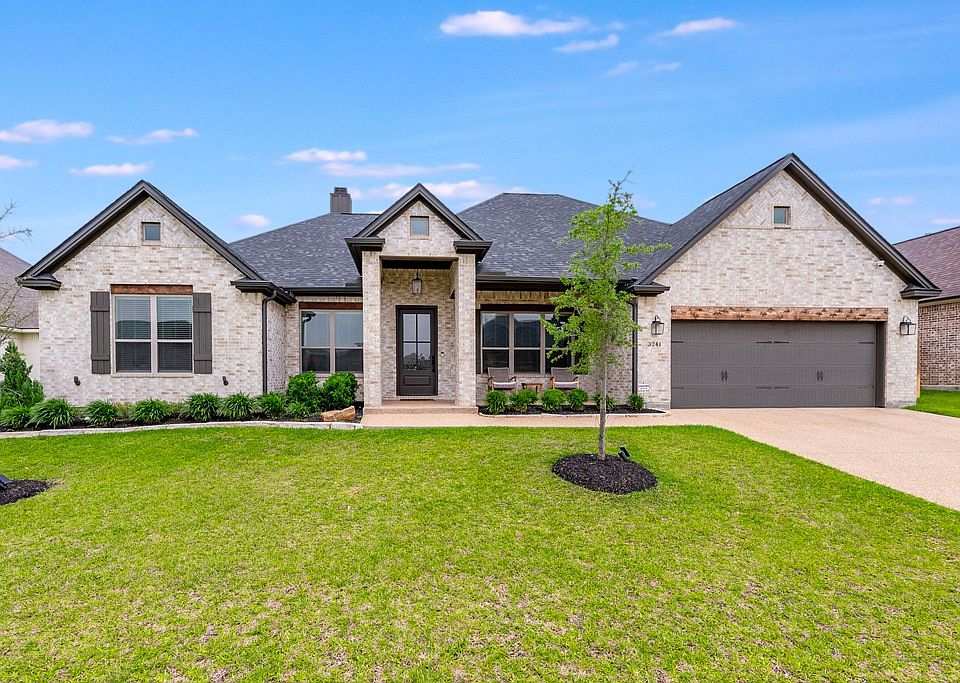1st image of 3241 Rose Hill Ln