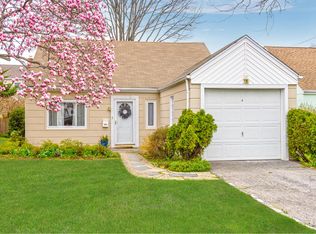3 Corchaug Ave, Port Washington, NY 11050