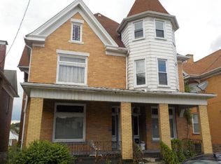 227 N 2nd St, Jeannette, PA 15644
