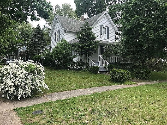 1st image of 204 W Wayne St