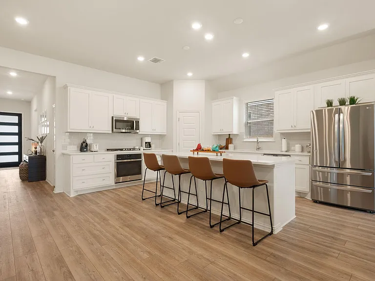 3932 Pine Cone Way — Photo 5