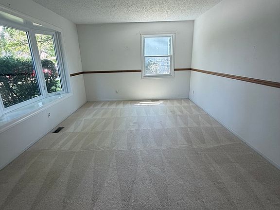 5th image of 14650 S Pebble Creek Ct
