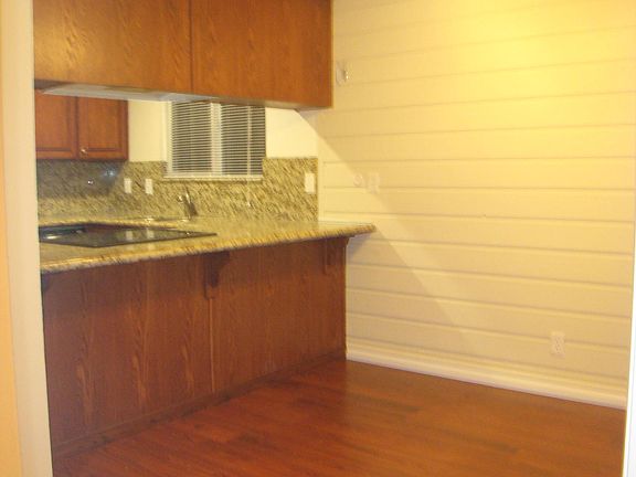 3rd image of 209 Cedar St #A