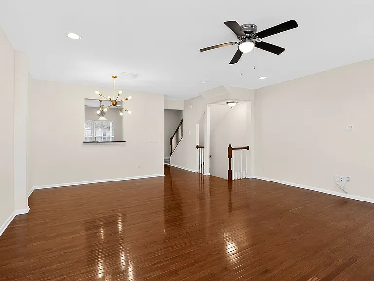 7749 Jackson Pond Dr — Photo 3