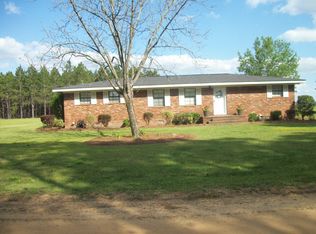 2675 Bill Morris Rd, Baxley, GA 31513