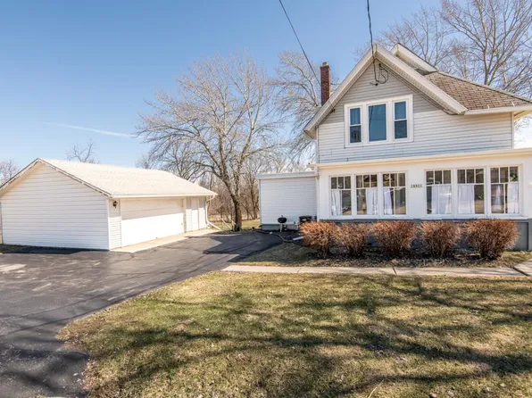 18901 West National AVENUE, New Berlin, WI 53146