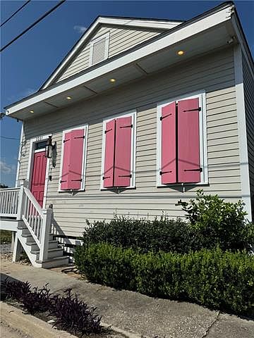 1st image of 2221 Delachaise St