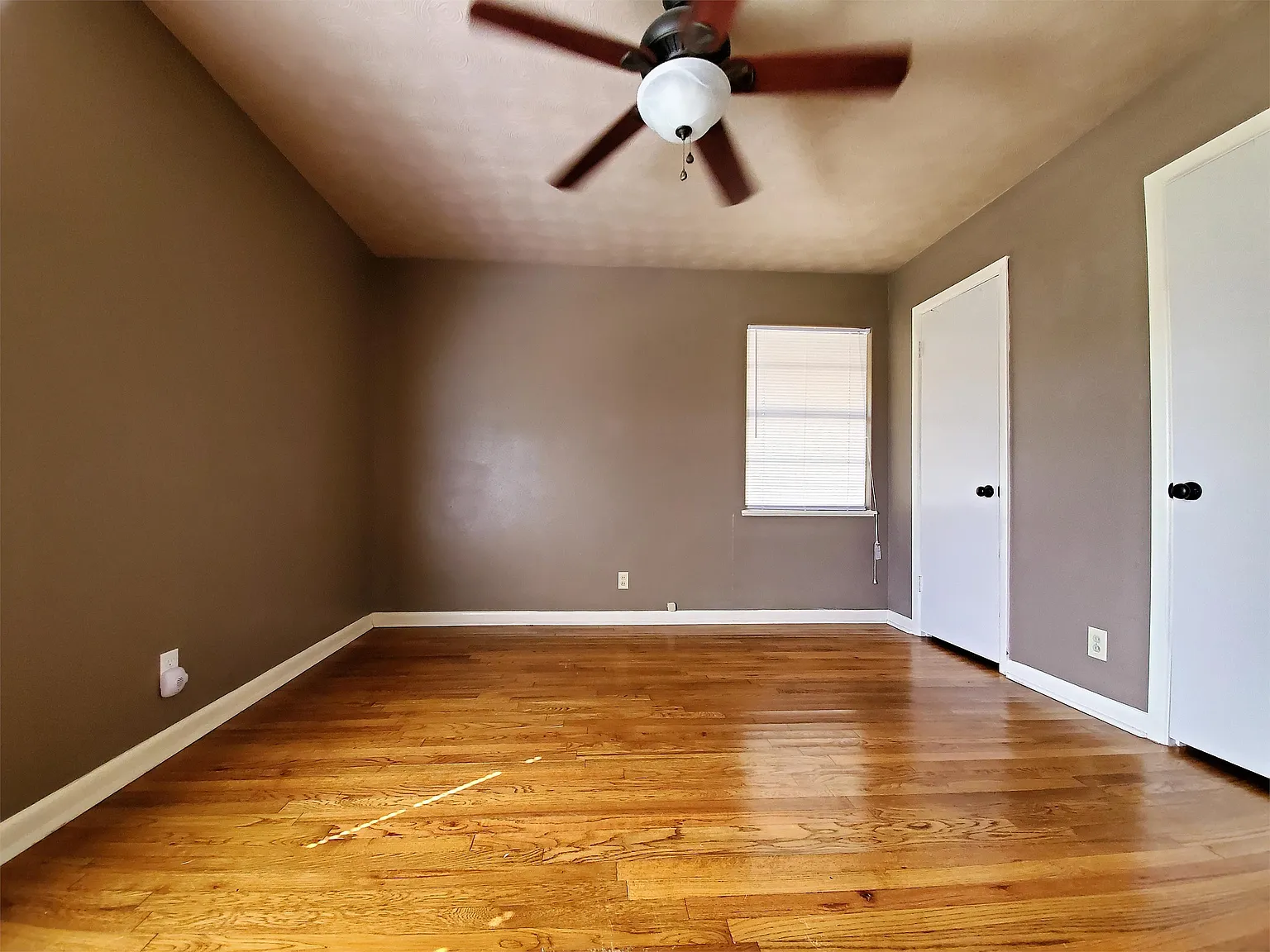 206 S Eubank Street - 1 — Photo 3