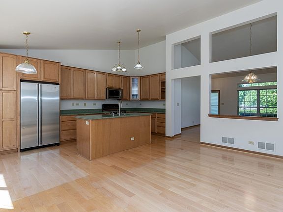 Family room/Kitchen