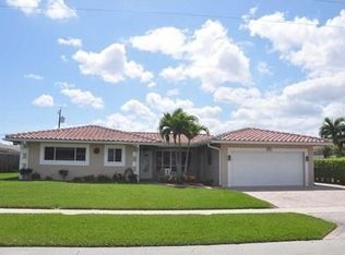 527 NW 13th Dr, Boca Raton, FL 33486