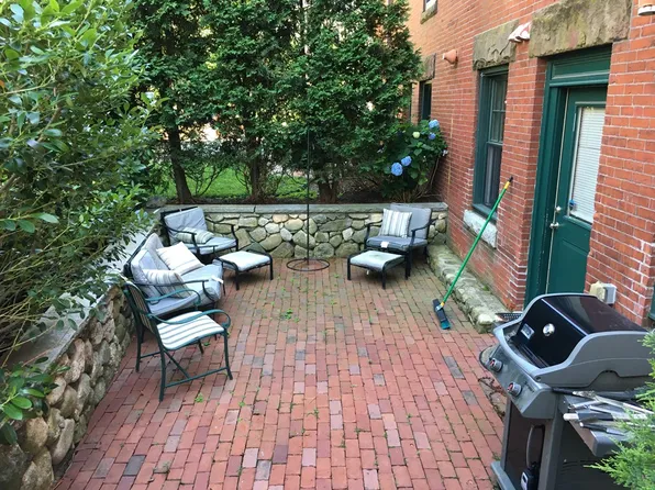 245 Beacon St Unit 1, Somerville, MA 02143