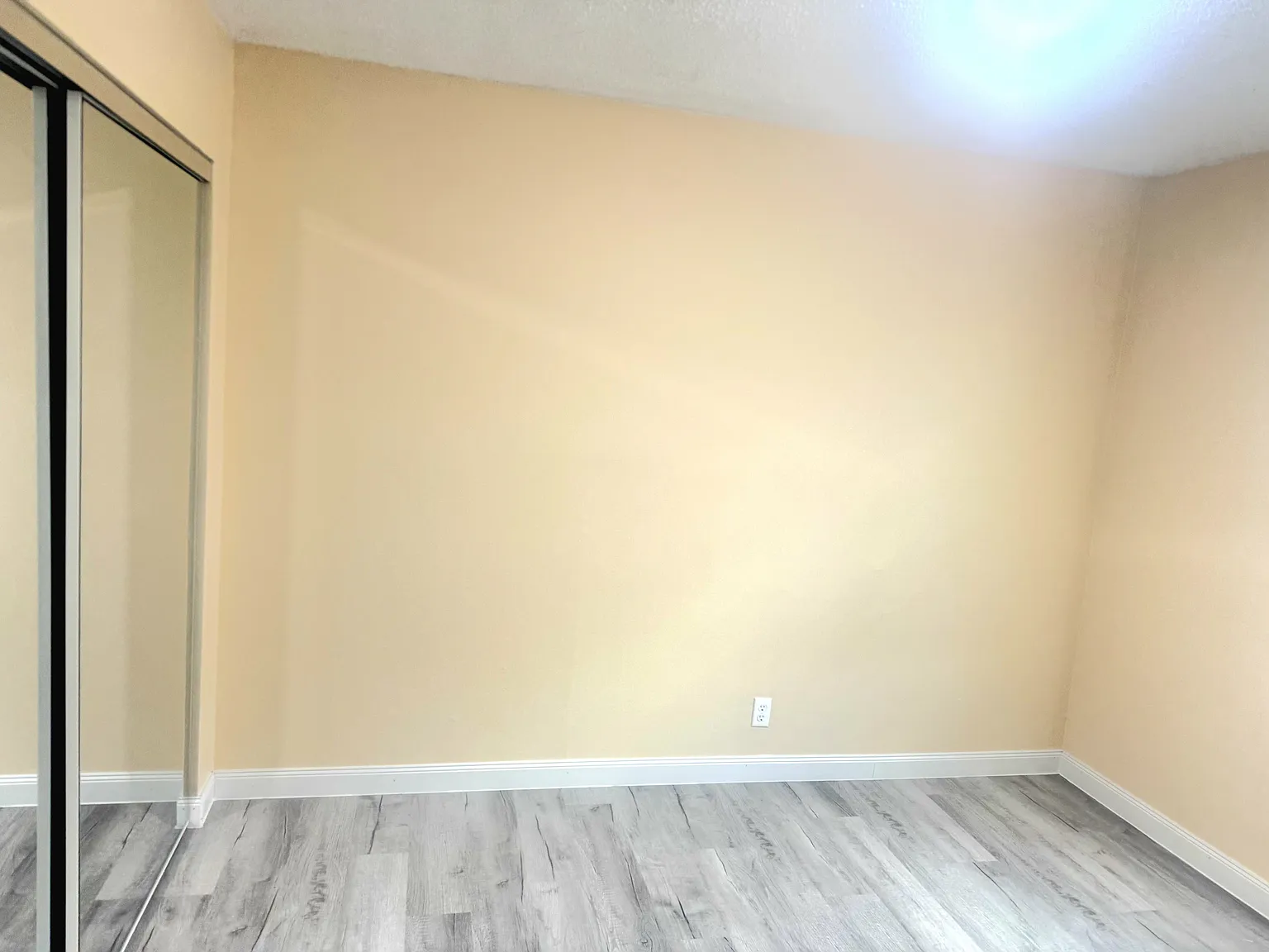 643 J St — Photo 3