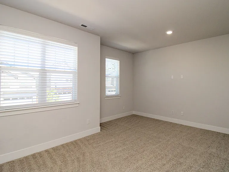 16576 SW Sunshine Coast St — Photo 26