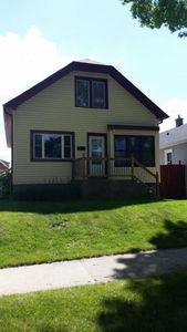 2164 S 61st St, West Allis, WI, 53219