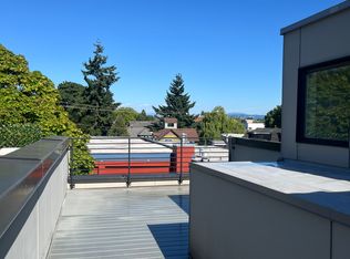 212 18th Ave #C, Seattle, WA 98122
