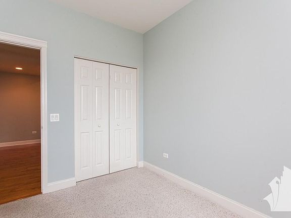 4th image of 2320 W Saint Paul Ave APT 402A