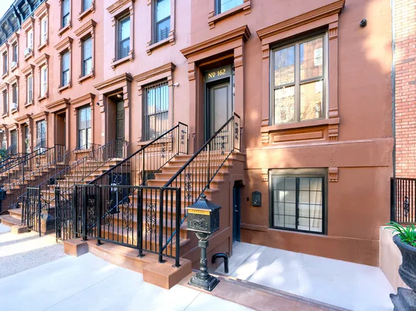 162 West 136th Street image 4 of 29