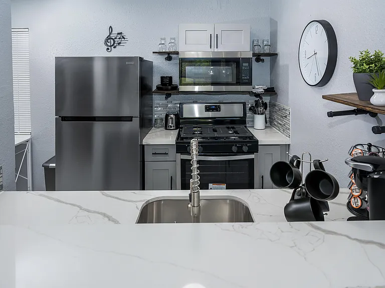 2402 Berry St #1 — Photo 7