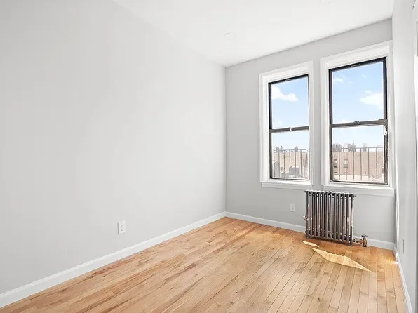111 Lee Avenue image 1 of 4
