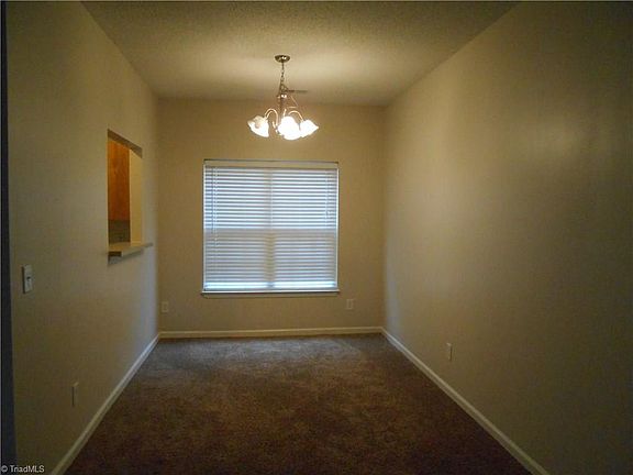 3rd image of 4452 River Forest Ln