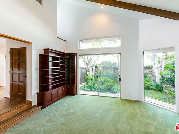 3rd image of 609 Coeur D Alene Ave
