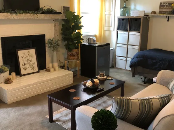 4185 University Dr #3, Fairfax, VA 22030