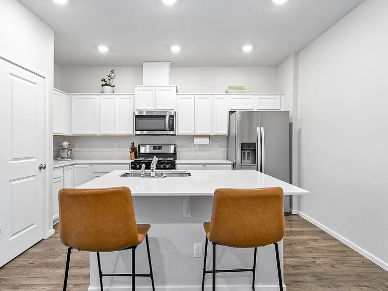 876 N 18th Ave — Photo 14