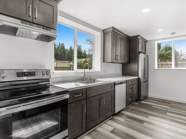 6252 Berry Ln, Eureka, CA 95503