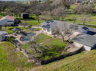 3290 Dry Creek Rd, Ione, CA 95640