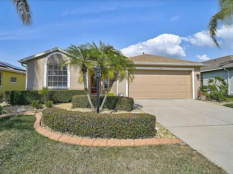 4969 Creekside Trl — Photo 1