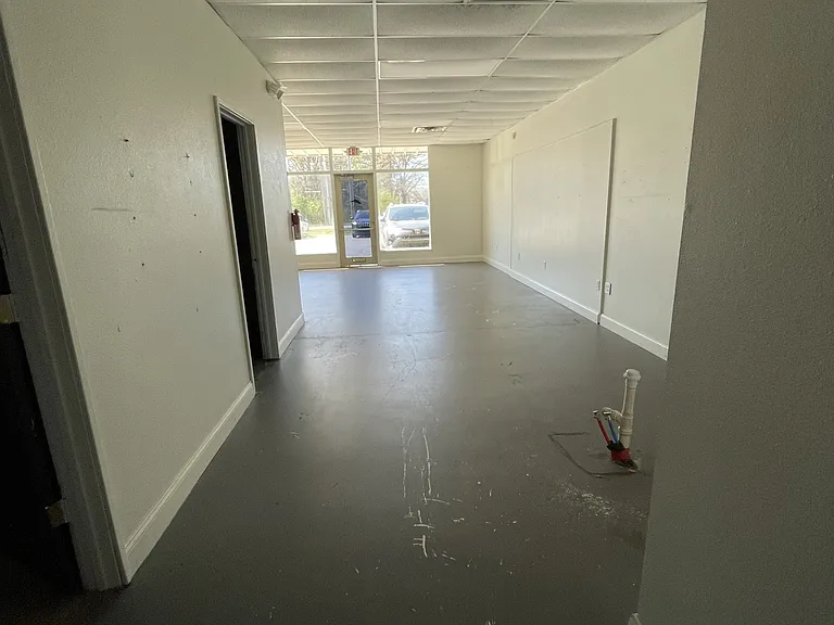 705 S Roland Rd #4 — Photo 12