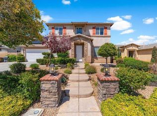 2613 Lincoln Ln, Palmdale, CA 93551