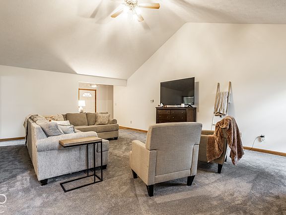 5th image of 8316 Hunters Meadow Way