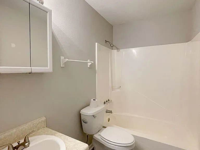 794B Navy St — Photo 6