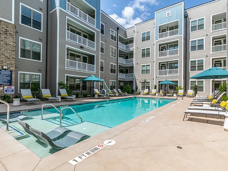 Annabelle on Main 55+ Active Adult Apartment Homes — Photo 3