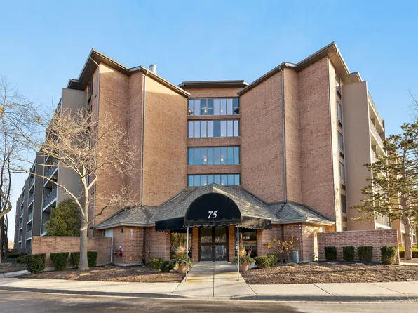 75 Kristin Cir APT 426, Schaumburg, IL 60195