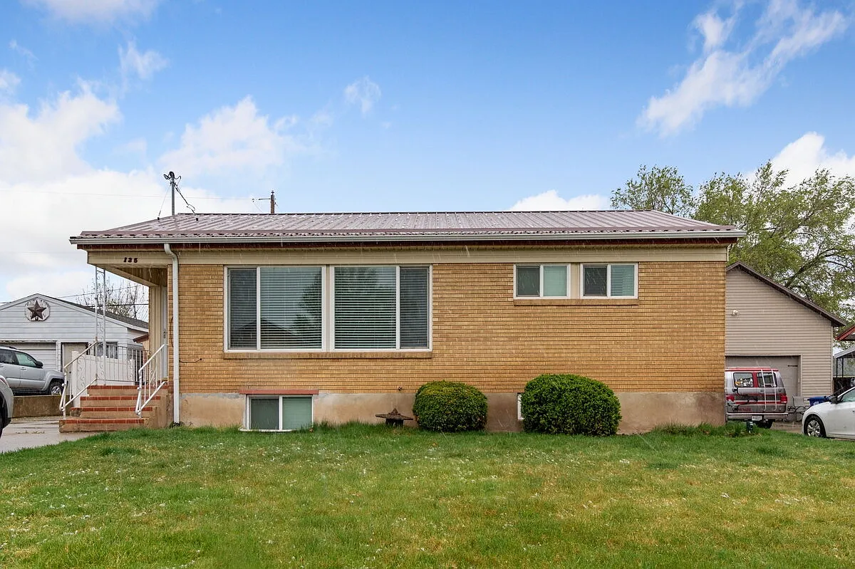 Building Photo - 135 W 4625 S
