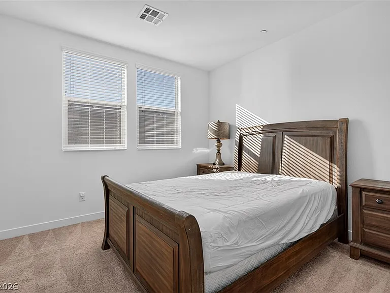 1100 E Sunset Rd — Photo 37