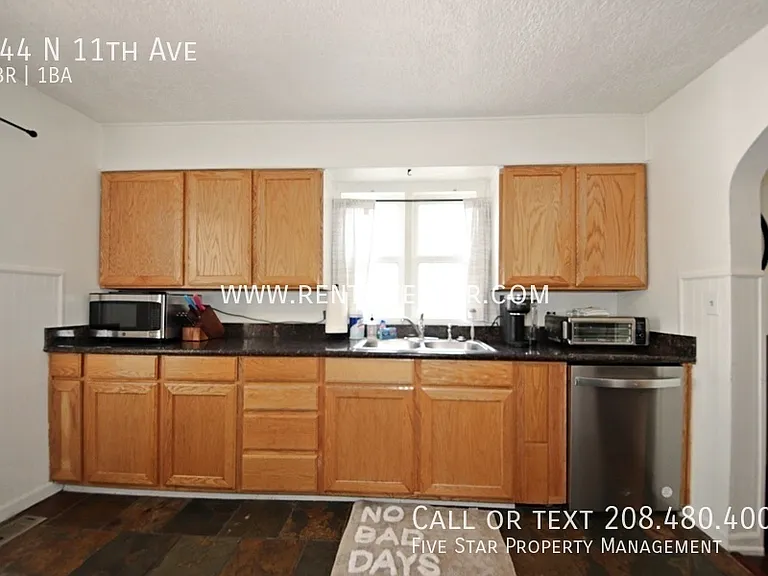 744 N 11th Ave — Photo 4
