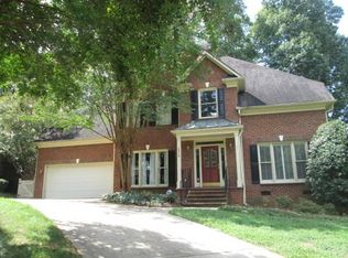 5310 Shasta Hill Ct, Charlotte, NC 28211