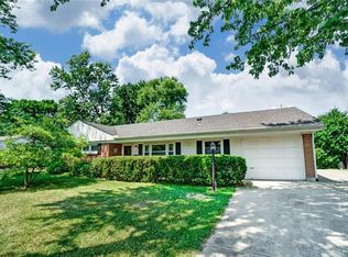 30 Blackstone Dr, Dayton, OH 45459