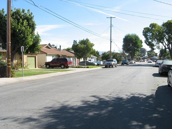 4th image of 383 Lyndale Ave