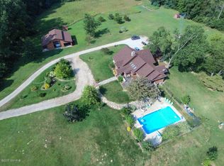 3365 Hochberger Rd, Eau Claire, MI 49111
