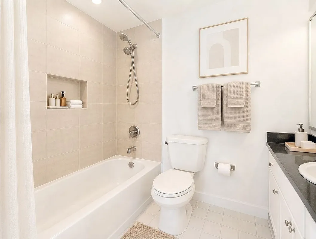 2 bed, 2.0 bath, 765 sqft, $2,600 — Photo 2