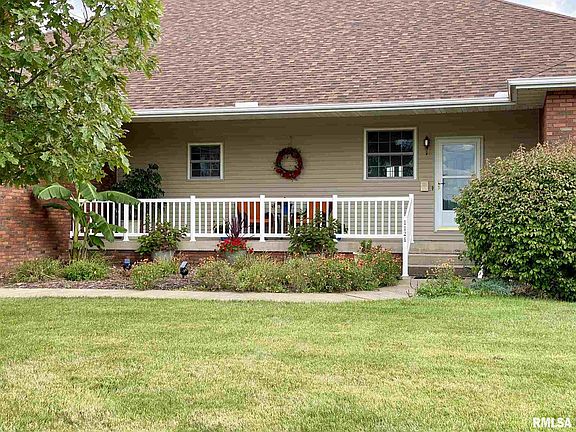 3rd image of 1126 Woodland Trl