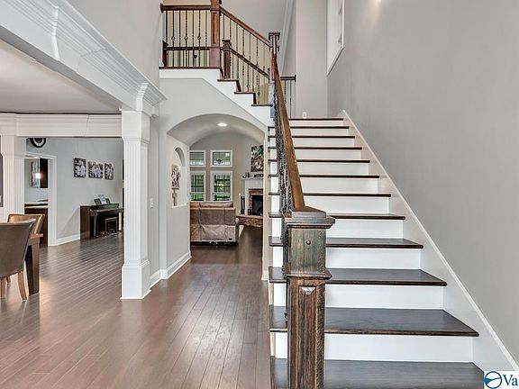 2nd image of 2022 Meadow Creek Cir