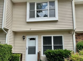875 Martin Luther King Jr Blvd #17, Chapel Hill, NC 27516