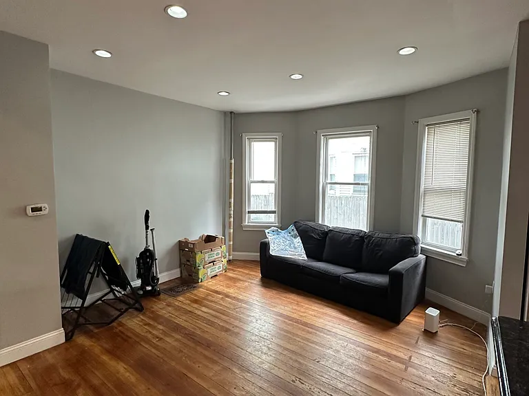 8 Montfern Ave #8 — Photo 13